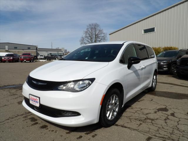 2026 Chrysler Voyager VOYAGER LX