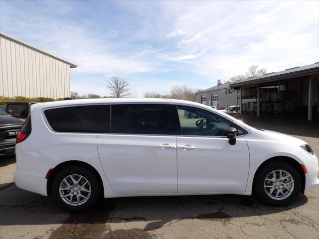 2026 Chrysler Voyager LX
