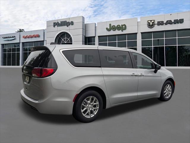 2026 Chrysler Voyager VOYAGER LX