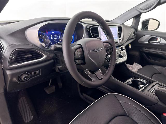 2026 Chrysler Pacifica Limited AWD