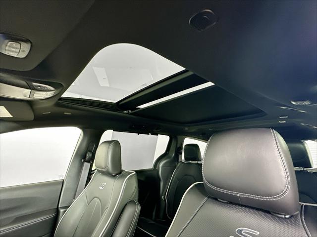 2026 Chrysler Pacifica Limited AWD