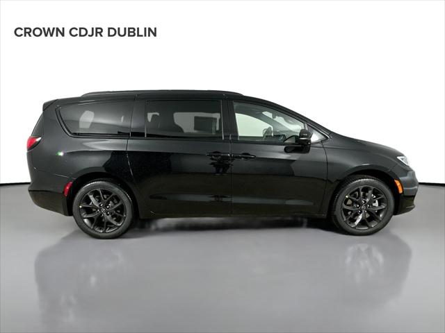 2026 Chrysler Pacifica Limited AWD