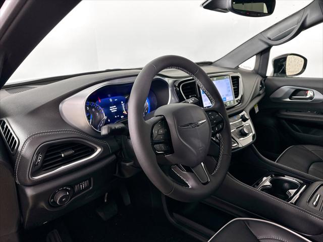 2026 Chrysler Pacifica Limited AWD