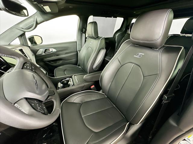 2026 Chrysler Pacifica Limited AWD