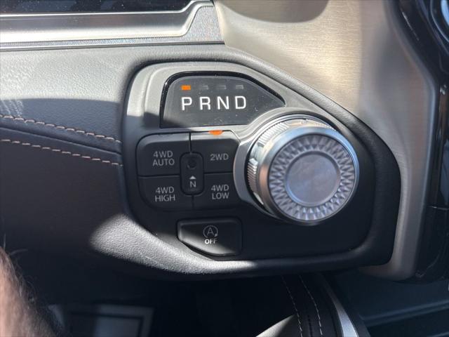 2026 Ram 1500 Tungsten Crew Cab 4x4 5'7" Box