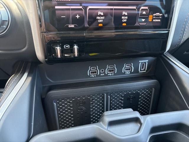 2026 Ram 1500 Tungsten Crew Cab 4x4 5'7" Box