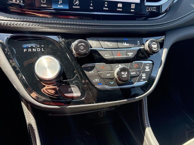 2026 Chrysler Pacifica Limited AWD
