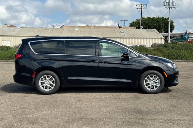 2026 Chrysler Voyager VOYAGER LX