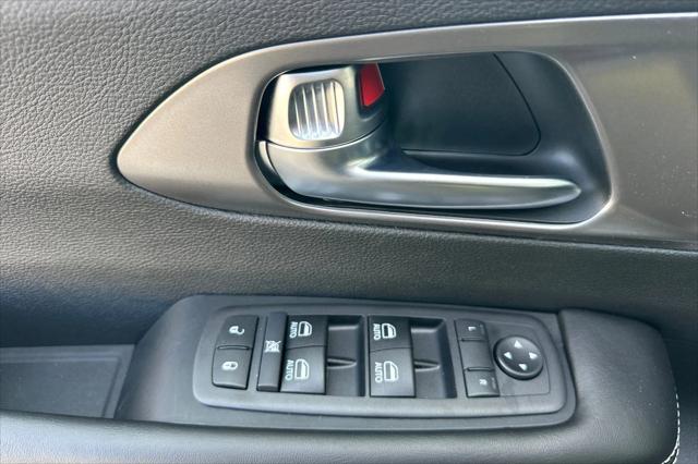 2026 Chrysler Voyager LX