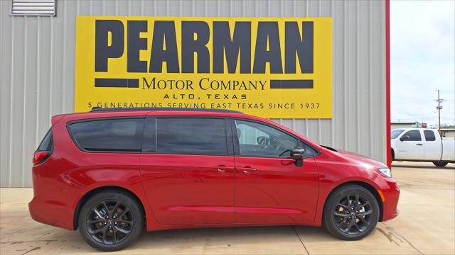2026 Chrysler Pacifica Select for sale in Alto, TX