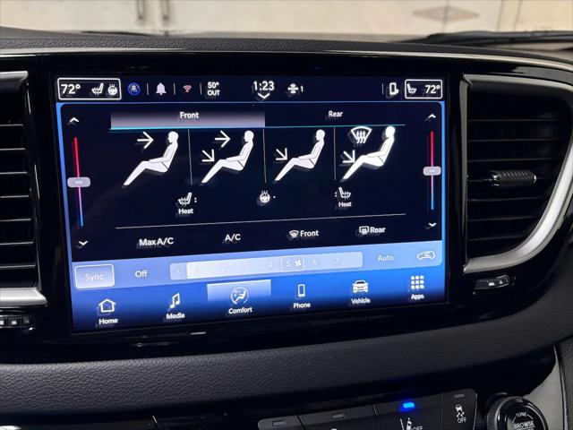 2026 Chrysler Voyager LX