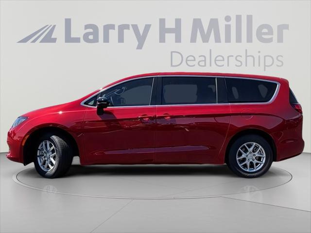 2026 Chrysler Voyager VOYAGER LX