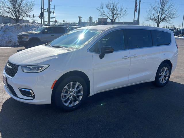 2026 Chrysler Pacifica PACIFICA SELECT AWD