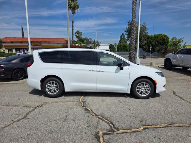 2026 Chrysler Voyager VOYAGER LX