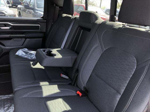2026 Ram 1500 Big Horn Crew Cab 4x4 5'7" Box