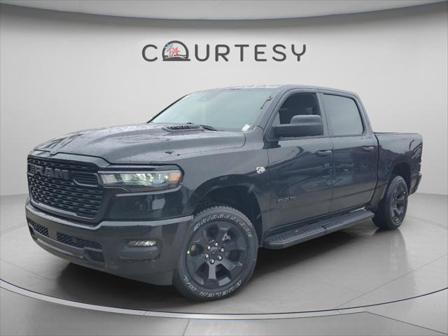 2026 RAM Ram 1500 RAM 1500 EXPRESS CREW CAB 4X4 57 BOX
