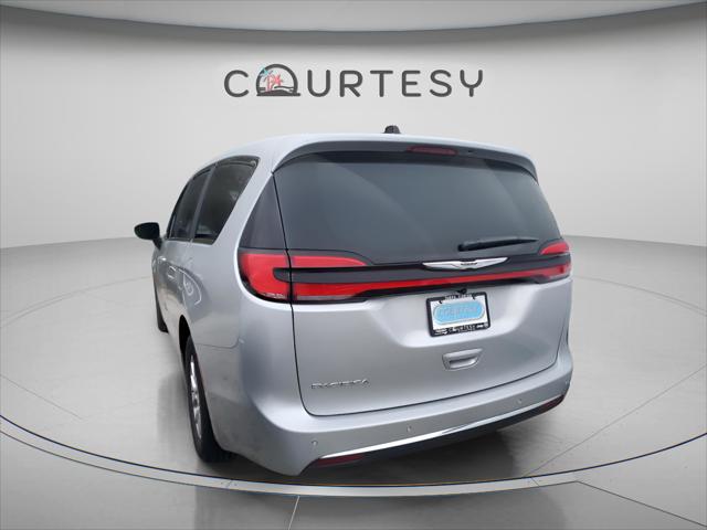 2026 Chrysler Pacifica PACIFICA SELECT