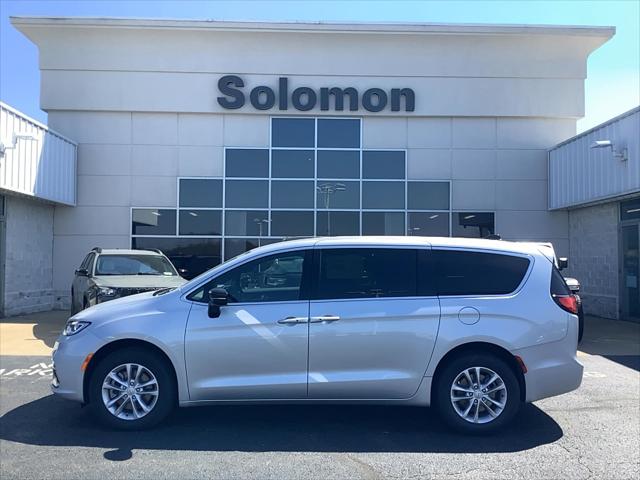 2026 Chrysler Pacifica PACIFICA SELECT AWD