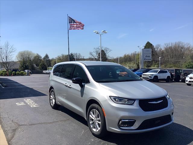 2026 Chrysler Pacifica PACIFICA SELECT AWD