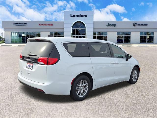 2026 Chrysler Voyager VOYAGER LX