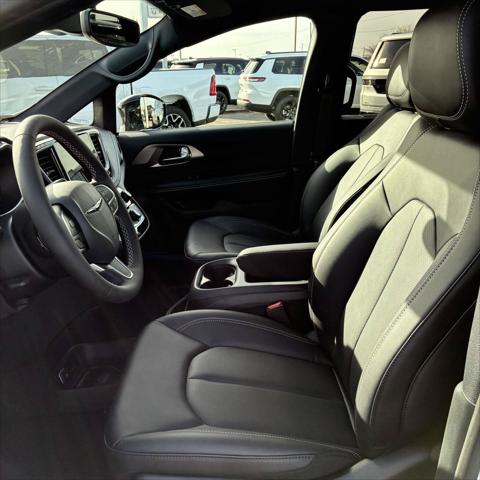 2026 Chrysler Pacifica PACIFICA SELECT 2026 Chrysler Pacifica PACIFICA SELECT