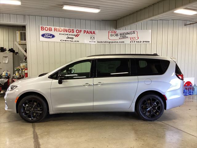 2026 Chrysler Pacifica PACIFICA LIMITED AWD