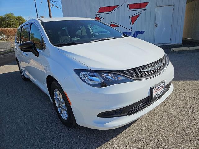 2026 Chrysler Voyager VOYAGER LX