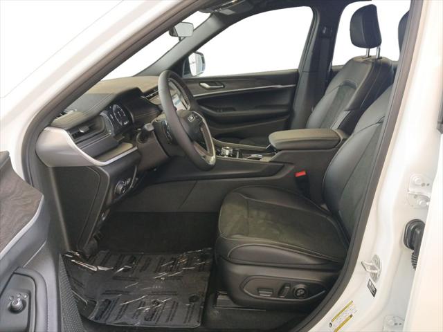 2026 Jeep Grand Cherokee L Altitude 4x4