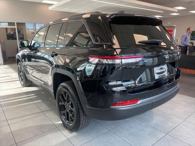 2026 Jeep Grand Cherokee Altitude 4x4