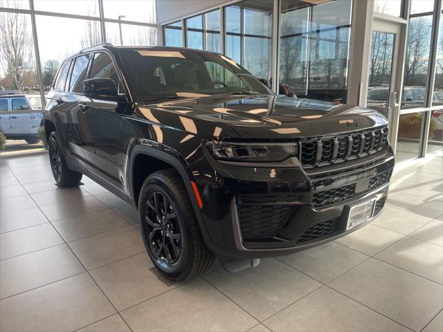 2026 Jeep Grand Cherokee Altitude 4x4