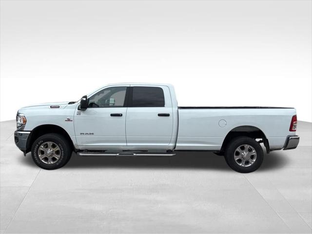 2024 RAM 3500 Big Horn Crew Cab 4x4 8 Box
