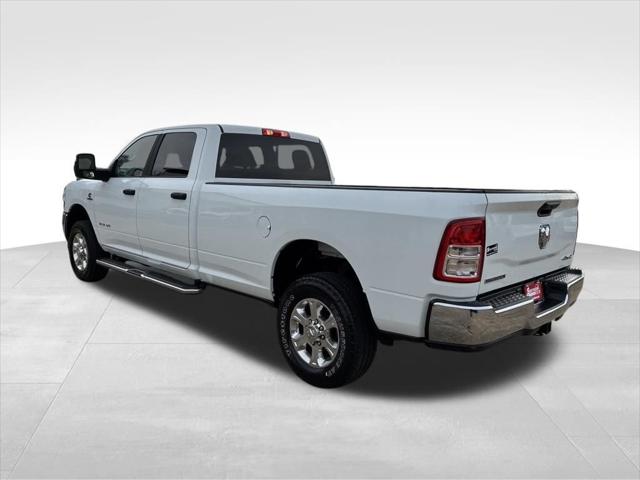 2024 RAM 3500 Big Horn Crew Cab 4x4 8 Box