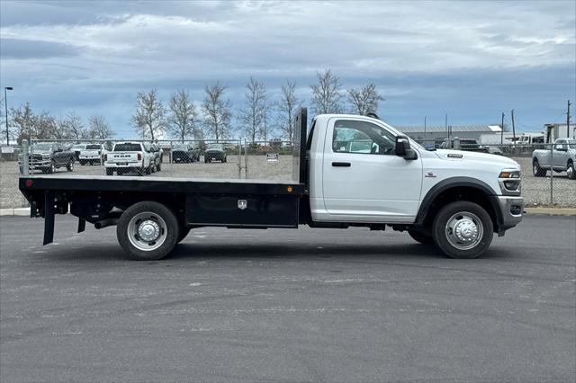 2026 RAM Ram 5500 Chassis Cab RAM 5500 TRADESMAN CHASSIS REGULAR CAB 4X2 84 CA