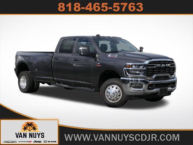 2026 RAM Ram 3500 RAM 3500 TRADESMAN CREW CAB 4X4 8 BOX