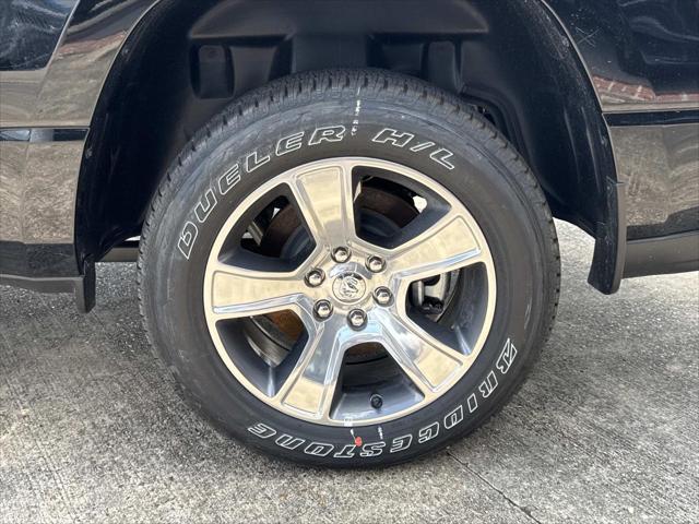 2026 RAM 1500 RAM 1500 EXPRESS CREW CAB 4X4 57 BOX