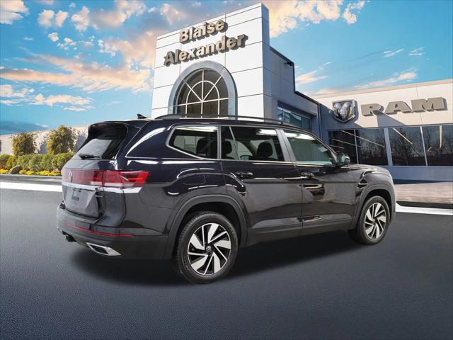 2025 Volkswagen Atlas 2.0T SE w/Technology