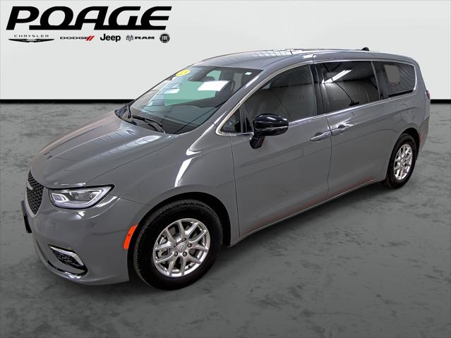 2025 Chrysler Pacifica Select for sale in Hannibal, MO