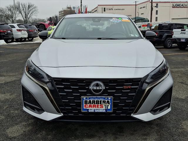 2023 Nissan Altima SR FWD