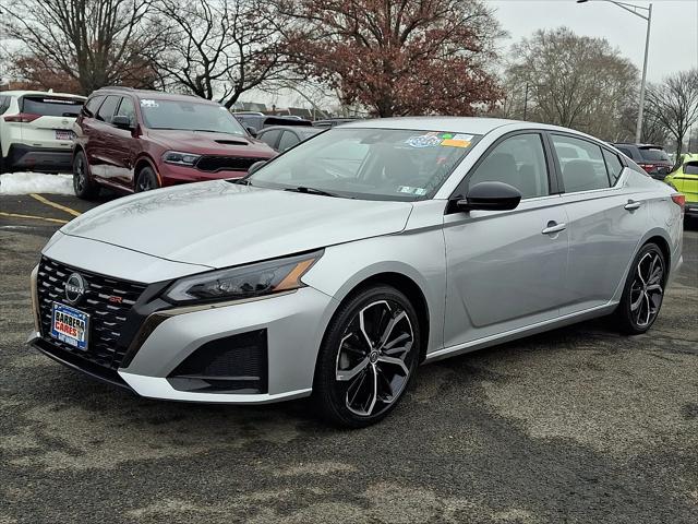 2023 Nissan Altima SR FWD