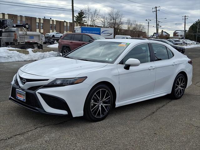 2023 Toyota Camry SE