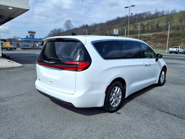 2024 Chrysler Pacifica Touring L 2024 Chrysler Pacifica Touring L