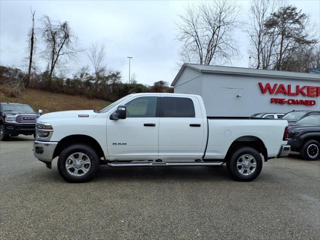 2025 RAM 2500 Big Horn Crew Cab 4x4 64 Box