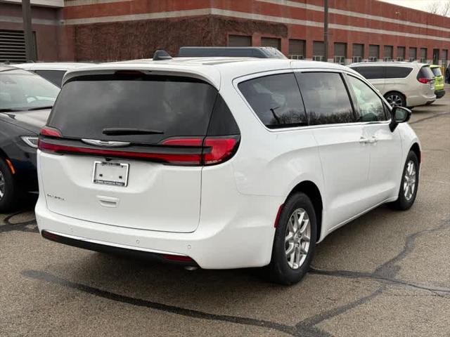 2026 Chrysler Pacifica PACIFICA SELECT