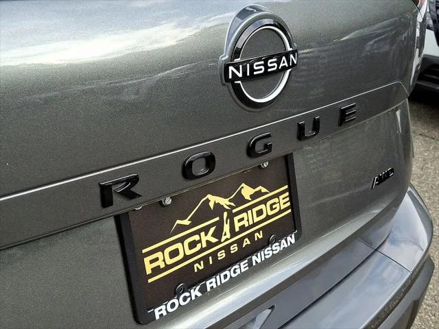 2026 Nissan Rogue Dark Armor