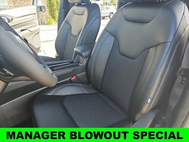2026 Jeep Compass Latitude Altitude