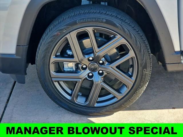 2026 Jeep Compass Latitude Altitude