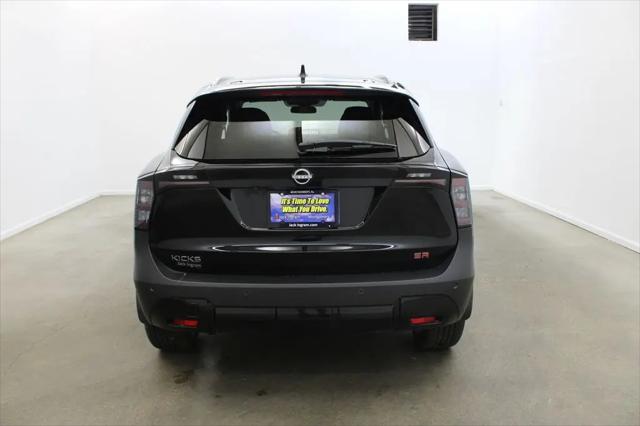 2026 Nissan Kicks SR