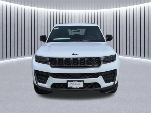 2026 Jeep Grand Cherokee Altitude 4x4