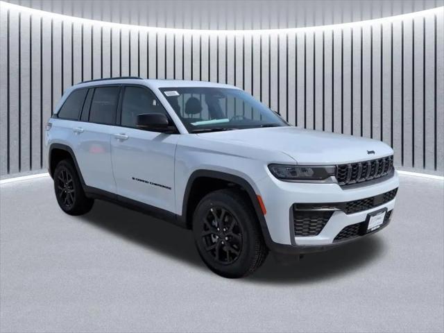 2026 Jeep Grand Cherokee Altitude 4x4