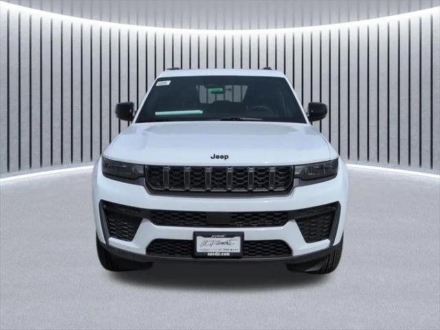2026 Jeep Grand Cherokee Altitude 4x4
